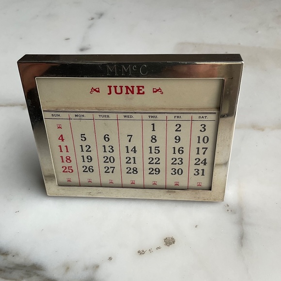 Vintage Sterling Silver Perpetual Desktop Calendar with original date cards - Picture 2 of 8